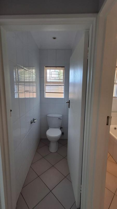 4 Bedroom Property for Sale in Flamingo Vlei Western Cape